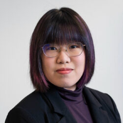 Tori Li Headshot (1)